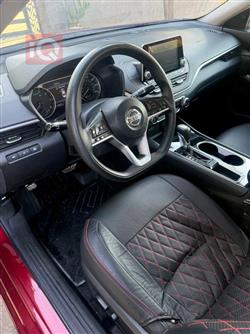 نيسان ألتيما